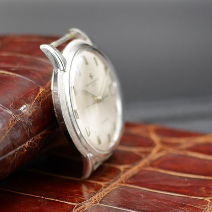 Vacheron&Constantin Vertical Indexes Ref:6394 in White gold. Circa:1955