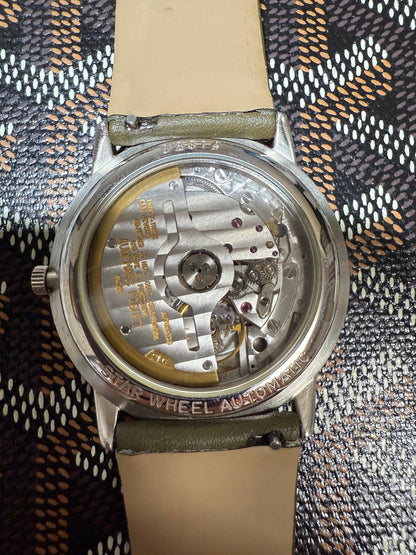Audemars Piguet Star Wheel Ref. 25720.002 in platinum with rotating hour and minute display, elegant design. Circa 1992.