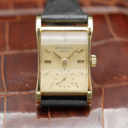 Patek Philippe Hour Glass Ref:2456 in yellow gold. Circa:1951