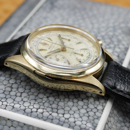 Rolex Oyster Chronograph antimagnetic Ref:6234 in Yellow gold 14kt. Circa:1960.