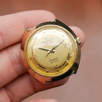 Zenith in Yellow gold. Circa: 1970.