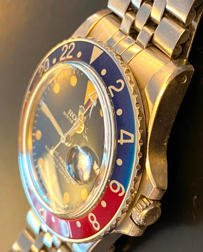 Vintage Rolex GMT-Master Ref: 1675 from 1972, unpolished stainless steel, 40mm case with Pepsi bezel.