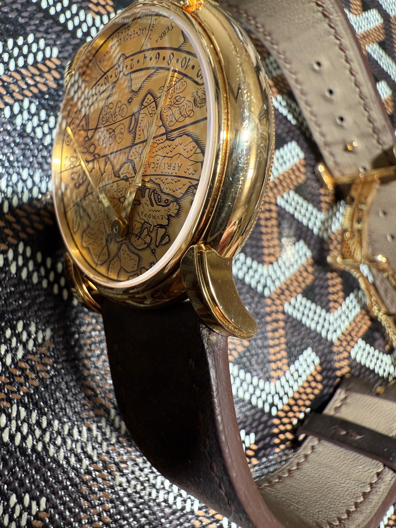 Vacheron & Constantin Mercator Réf: 43050 double rétrograde in yellow gold, 36mm, with Caliber 1120/2.