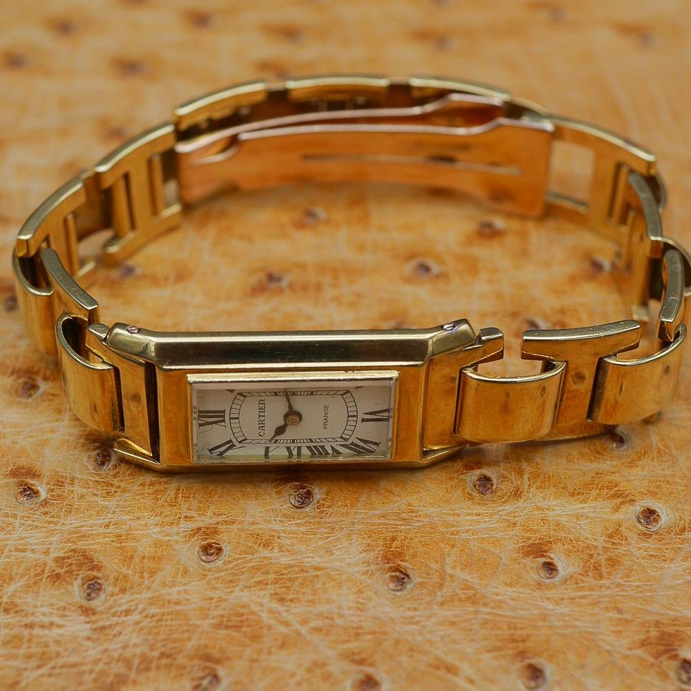 Cartier Tank in Yellow gold. Circa: 1940.