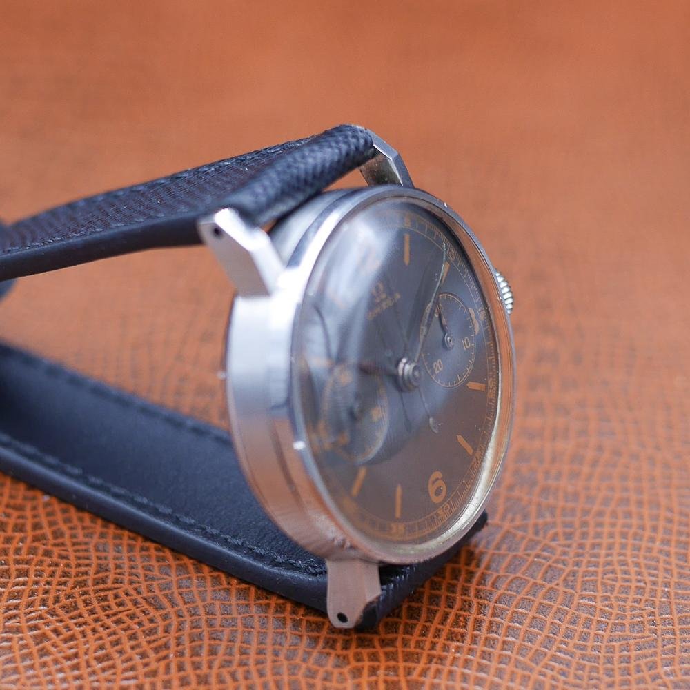 Omega Chronograph, Ref CK2078 in Stainless steel, Circa 1942 - Pires - Mauboussin