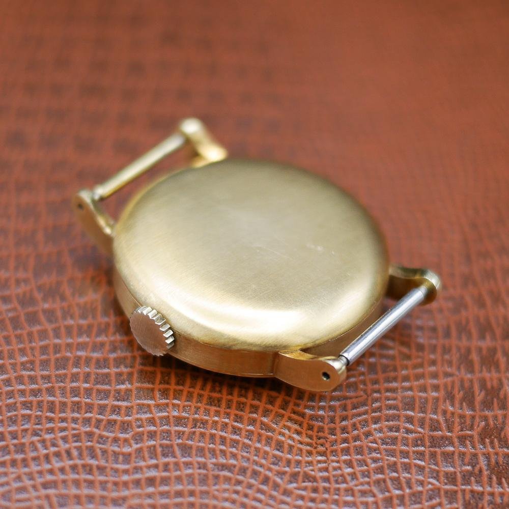Omega Ref: OT2365 in Yellow gold. Circa:1946.