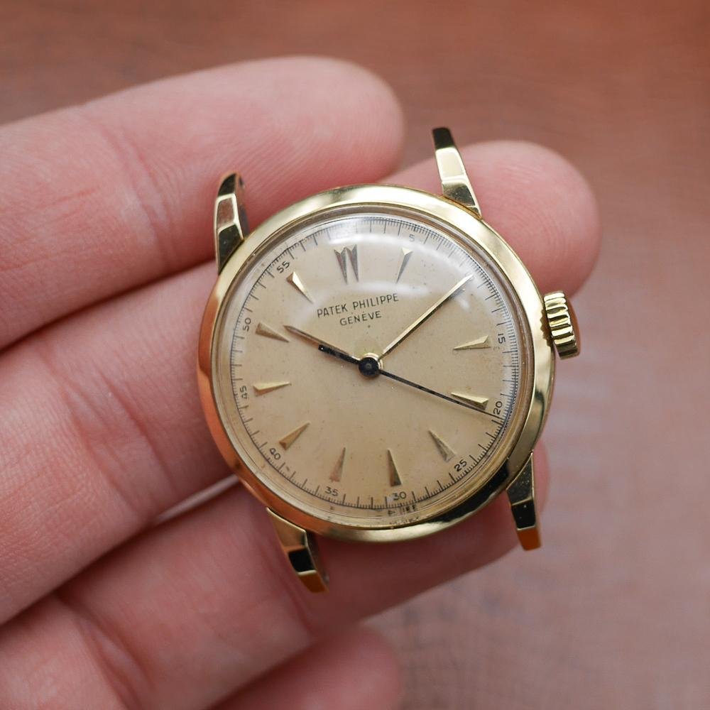 Patek Philippe Calatrava Ref 2460 in Yellow Gold, Circa 1950 