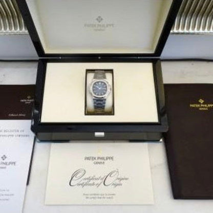 Patek Philippe Nautilus Ref. 5800/1A - 001, Stainless Steel, 2007 - Pires - Mauboussin