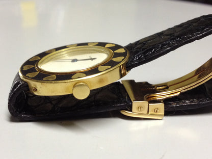 Cartier Retro Dress watch in Yellow gold. Circa: 1960.